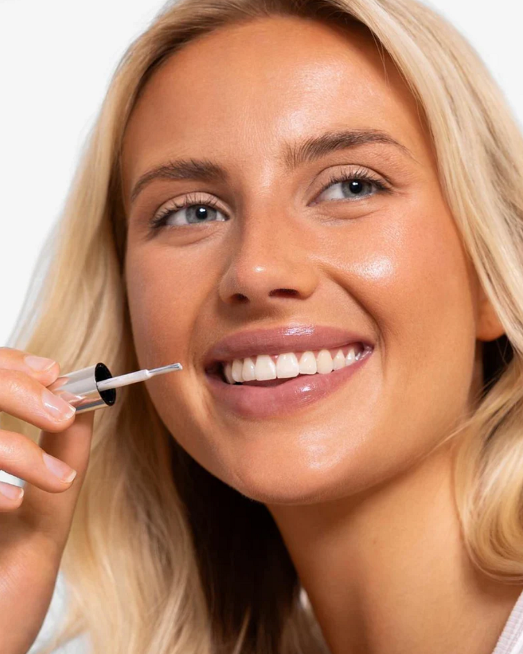 LuminaGloss - Instant Radiance & Enamel Polish + 50% OFF