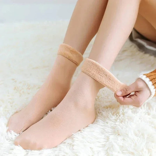 SnuggleSocks - Warm, Healthy Feet Instantly + 4+4 FREE