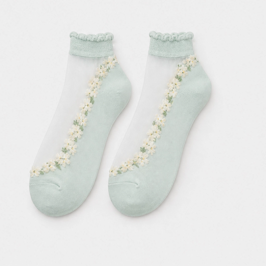 Bloomveil™ – Sheer Floral Lace Ankle Socks with Soft Cotton Sole + 1+1 FREE