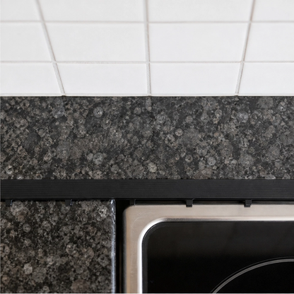 Snugline™ – Expandable Heat-Resistant Stove Gap Cover for a Crumb-Free Kitchen + 50% OFF